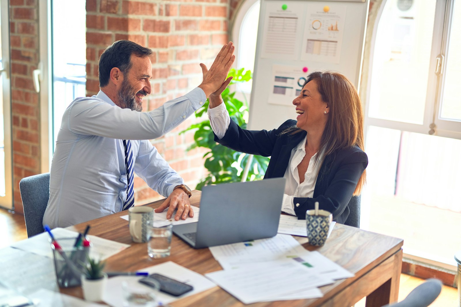 B2B sales team at work